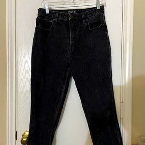 Abercrombie & Fitch High Rise Mom Jean